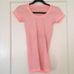 Lululemon pink workout top